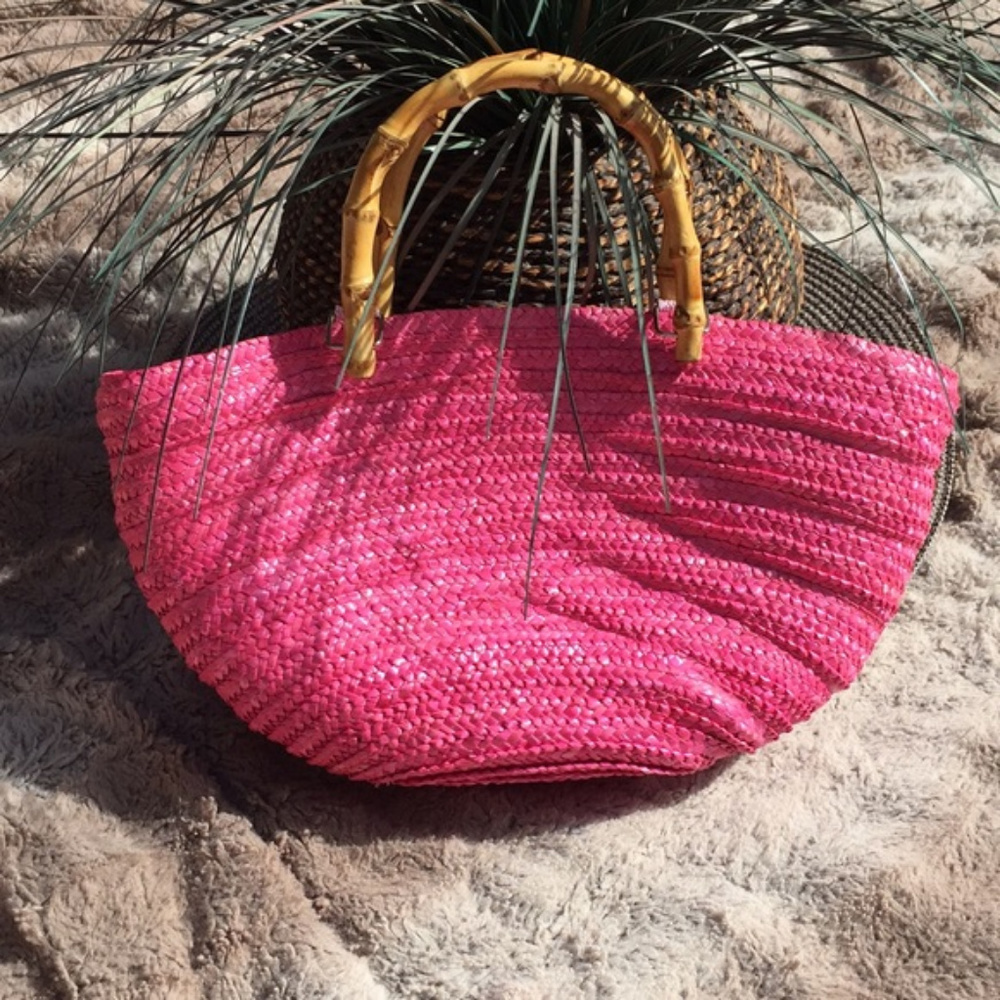 Bijoux Terner Pink Straw Bag w/Wooden Handles
